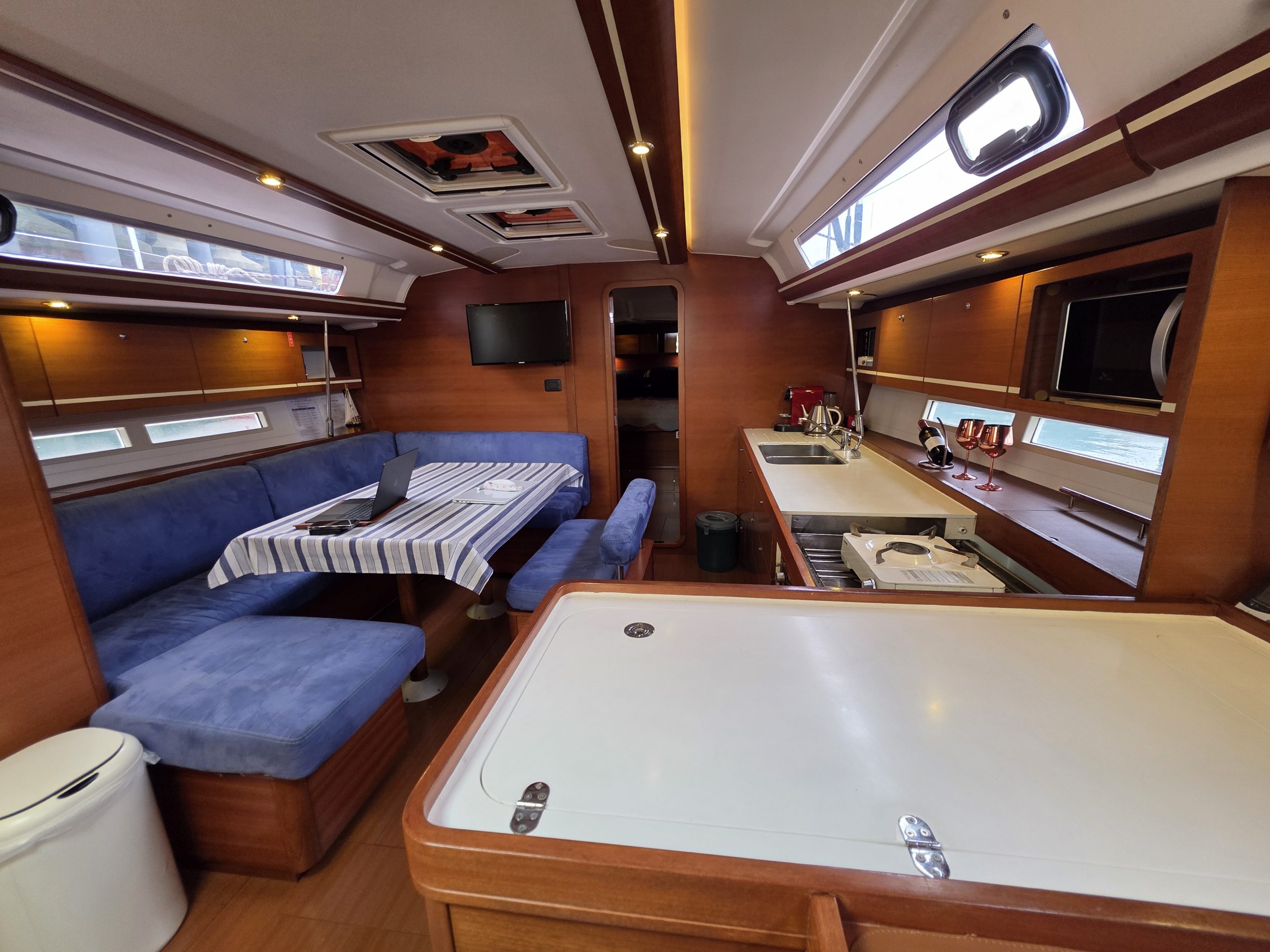 Main Interior Image